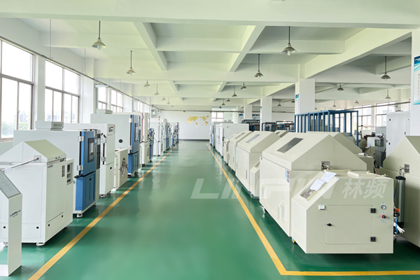 高低溫濕熱試驗箱生產(chǎn)工廠